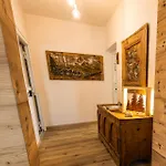 Antico Borgo * لونجاروني
